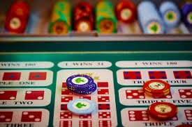 Studio kasino langsung Push Gaming di humas togel dengan dealer profesional dan meja berkualitas tinggi